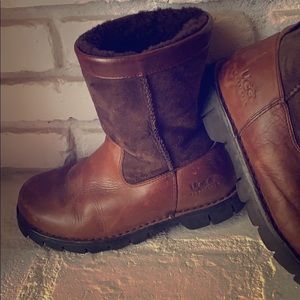 UGG BOOTS Leather- size 39.5